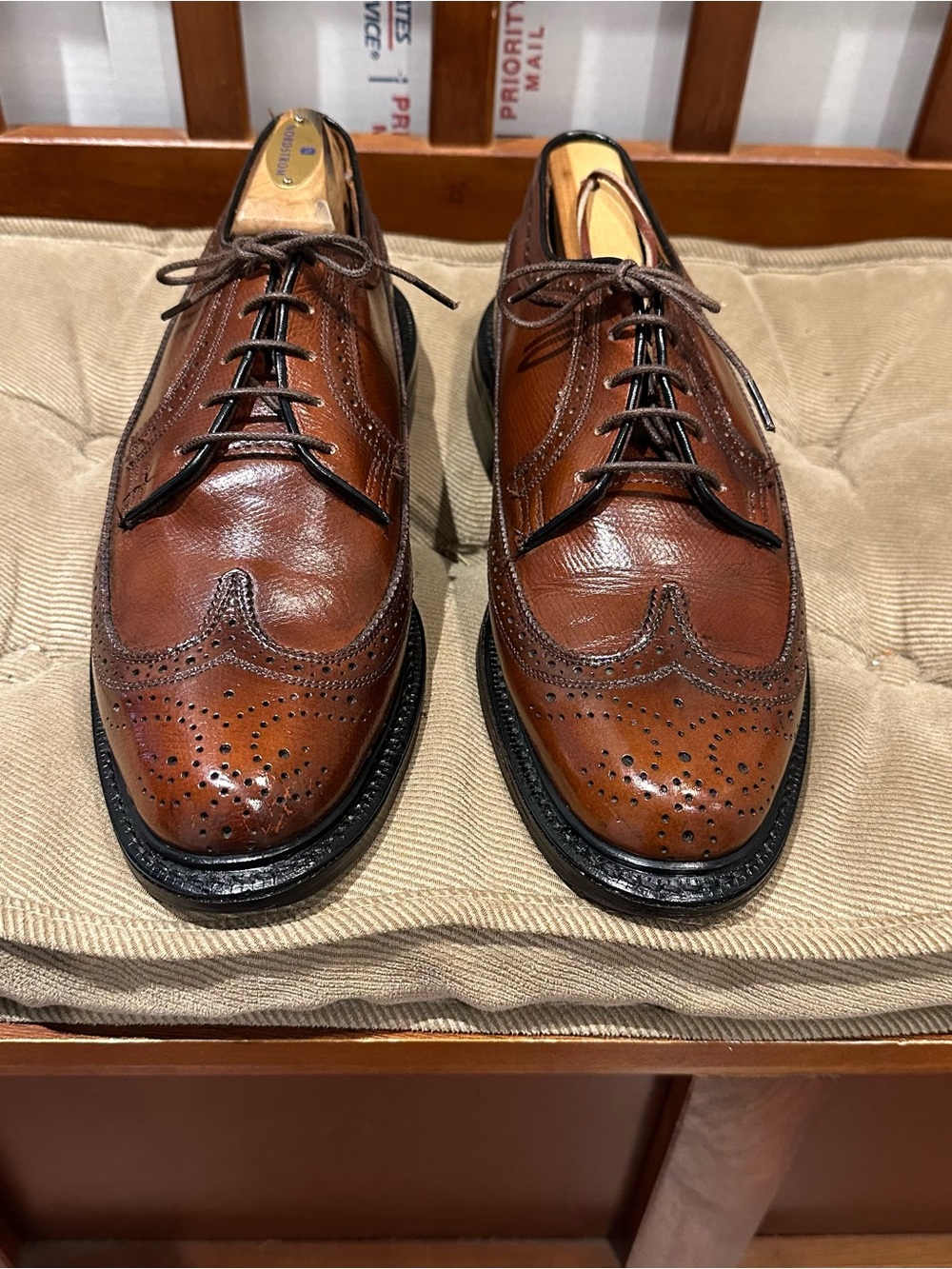 JC Penny 1970 Vintage Men's Brown Leather Wingtip Dress Shoes. - Picture 2 of 14